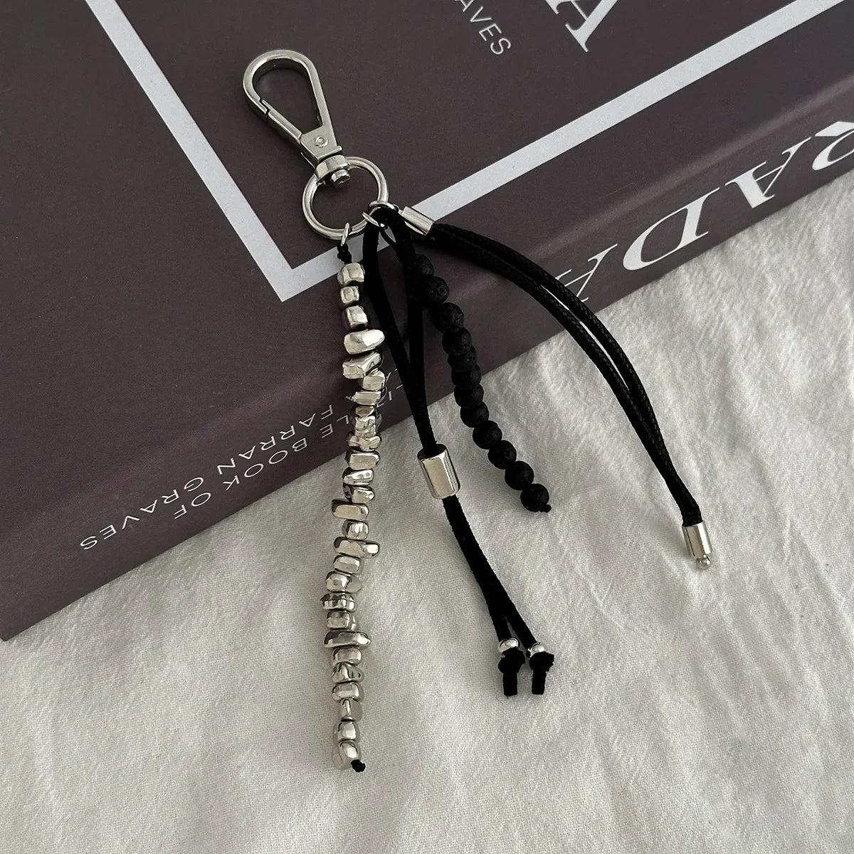 2025 New Pearl Beadeds Chain Keychain Ccb Peach Heart Bead Bag Chain Pendant Jewelry Accessories Daily Wear Keychain Gifts